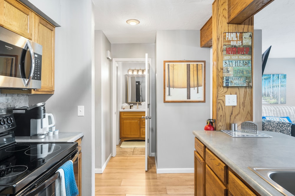 Branson Sunny Daze - Sleeps 4