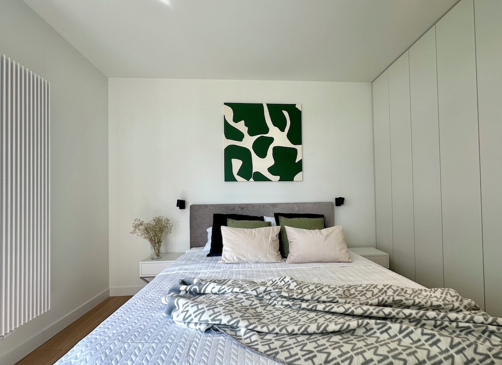 Ludwiki Apartment by Renters Prestige view 3