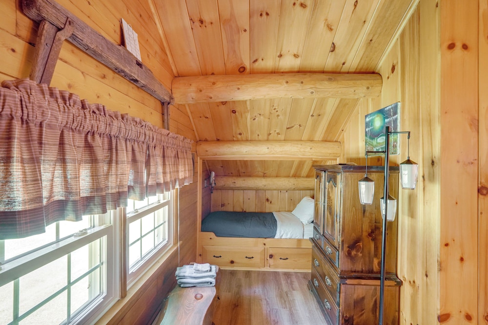 Elegant Hudson Valley Retreat w/ Hot Tub & Pond view 2