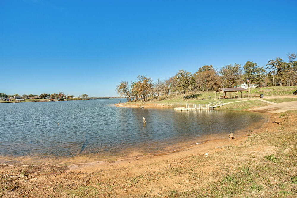 Lake Fork Cabin w/ Boat Launch & Fishing Pier