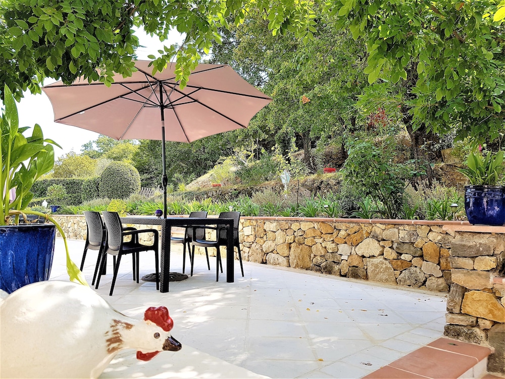 B&B With Charm - Quiet With Kitchen & sw Pool