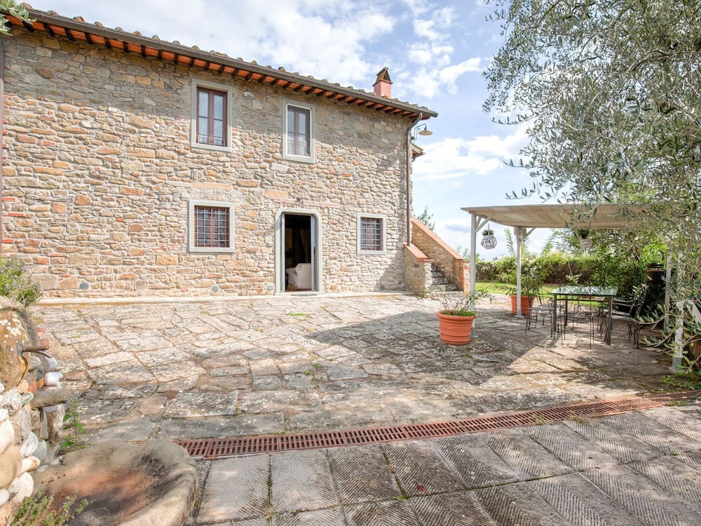 Belvilla by OYO La Perla view 5