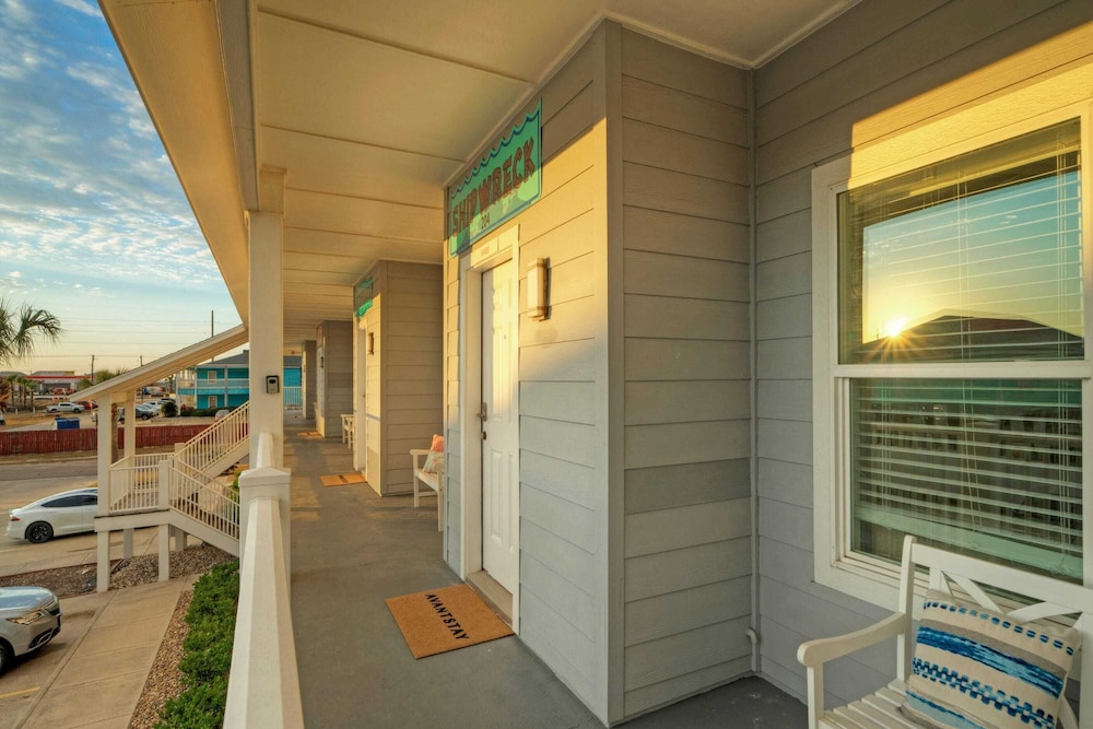 2 Condos for 14 Guests at Costa Bahia Pool, Minutes to Beach, Pet-friendly