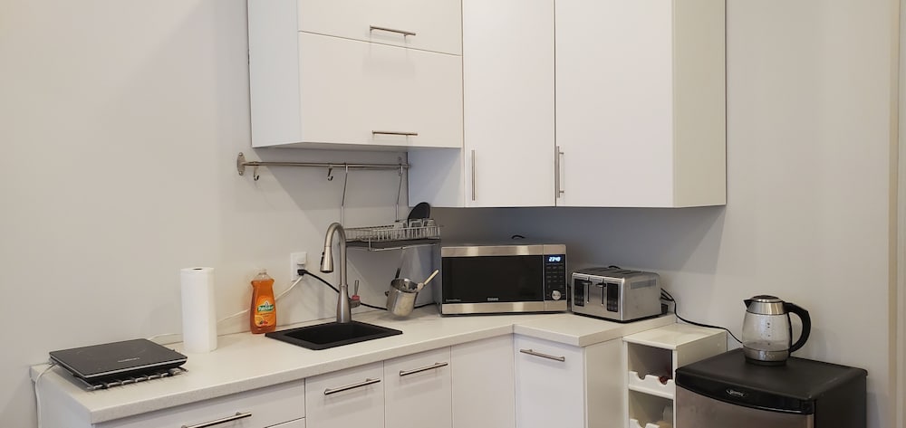 Downtown Easy Stay - Image 5