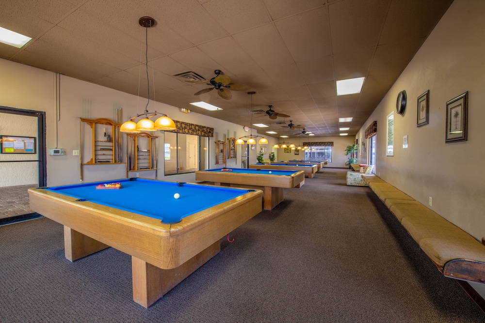 Sebring Vacations - Buttonwood Bay RV Resort - Property Image 6