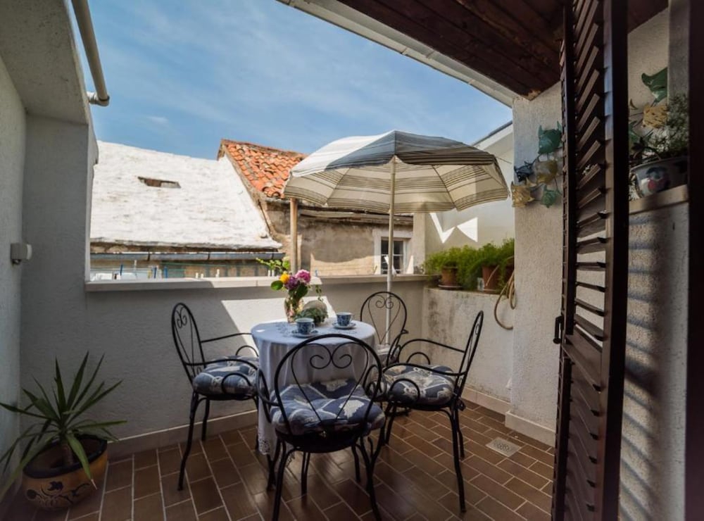 Stone House Seaside Retreat on Brač Island
