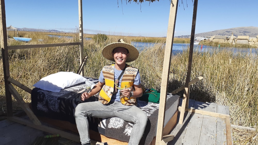 Uros Munay Wasi lodge view 3