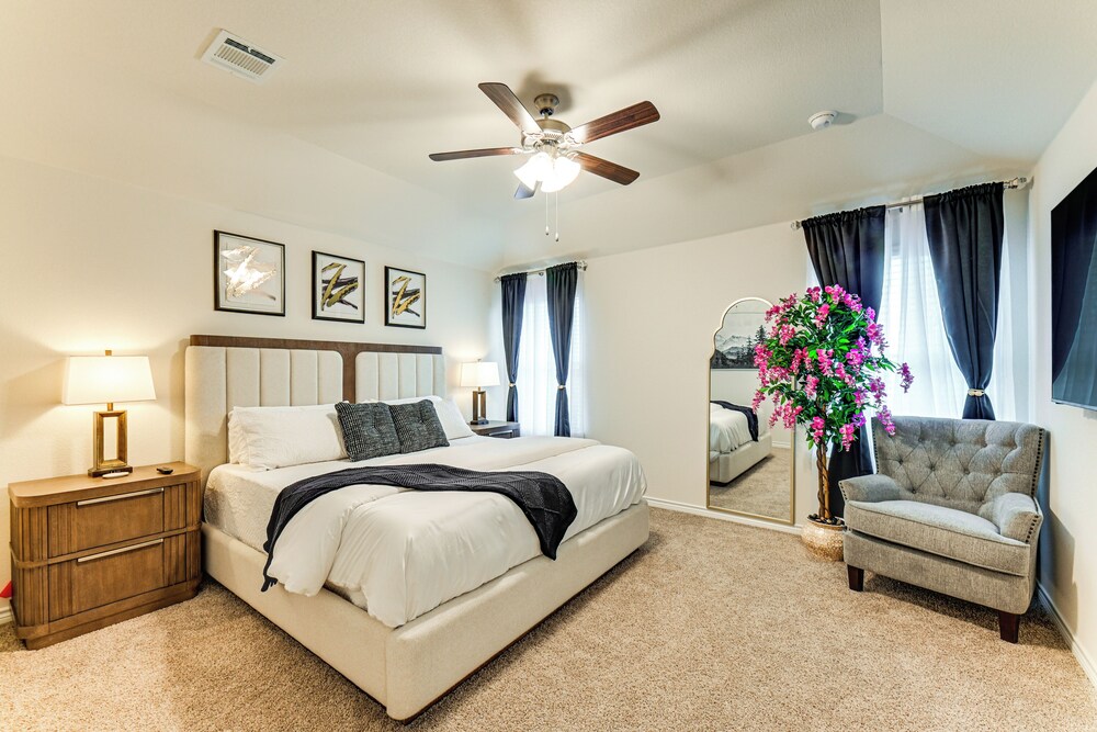12 Mi to Dtwn Mckinney: Modern Gem w/ Patio & Yard