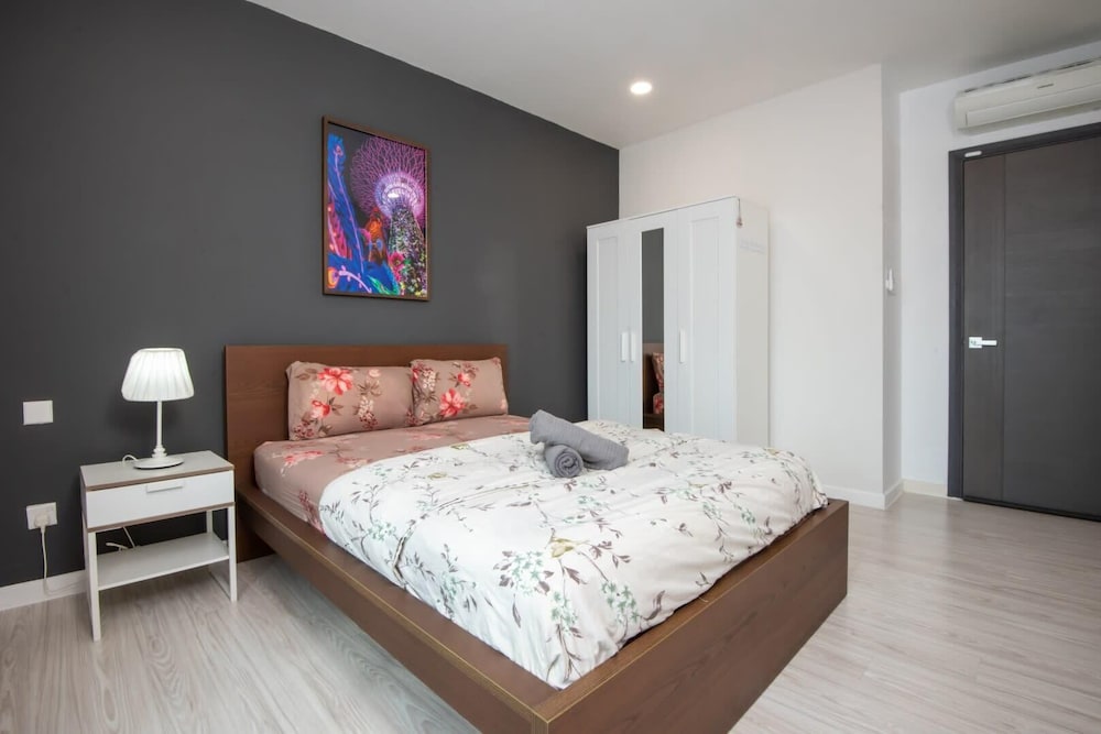 High Floor Suasana Suites 5 in JB City With Wifi