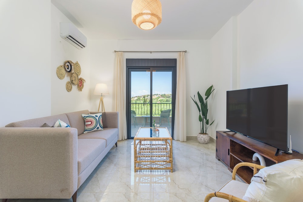 Glow Studios & Apartments in Batroun