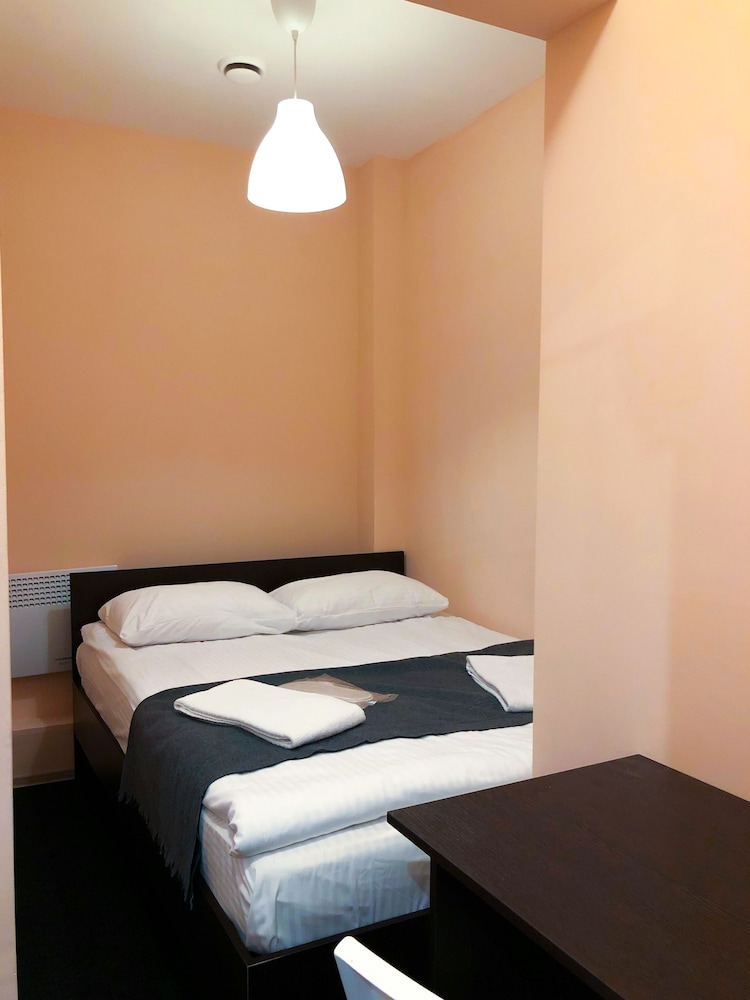 Makarov Hostel