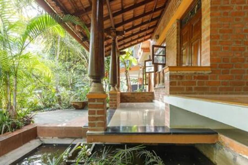 Kerala Style Villa by Stayjade