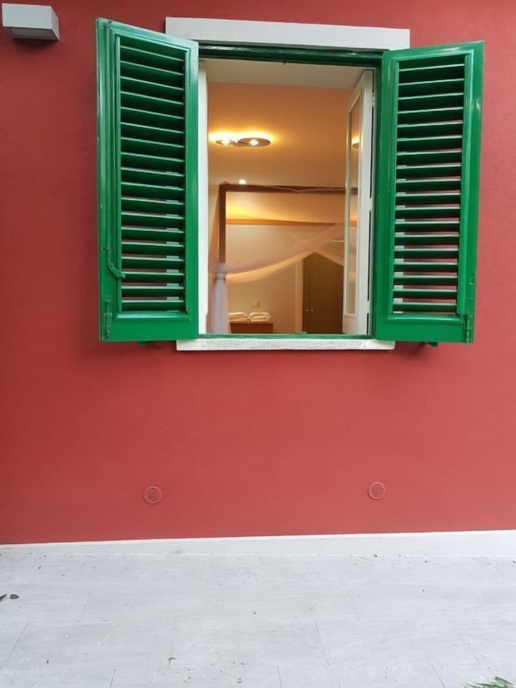 Photo 42
