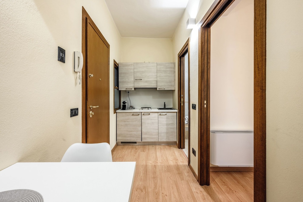 Emilia Studios 1 photo 5