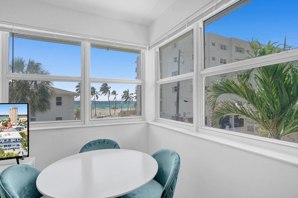 Marine Villas 5 in Hollywood