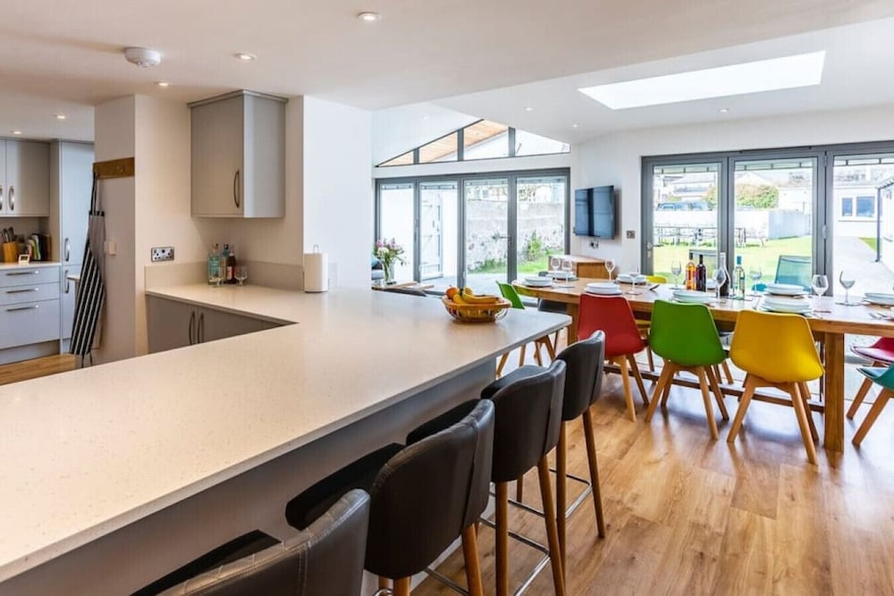 Number 1 Bossiney House