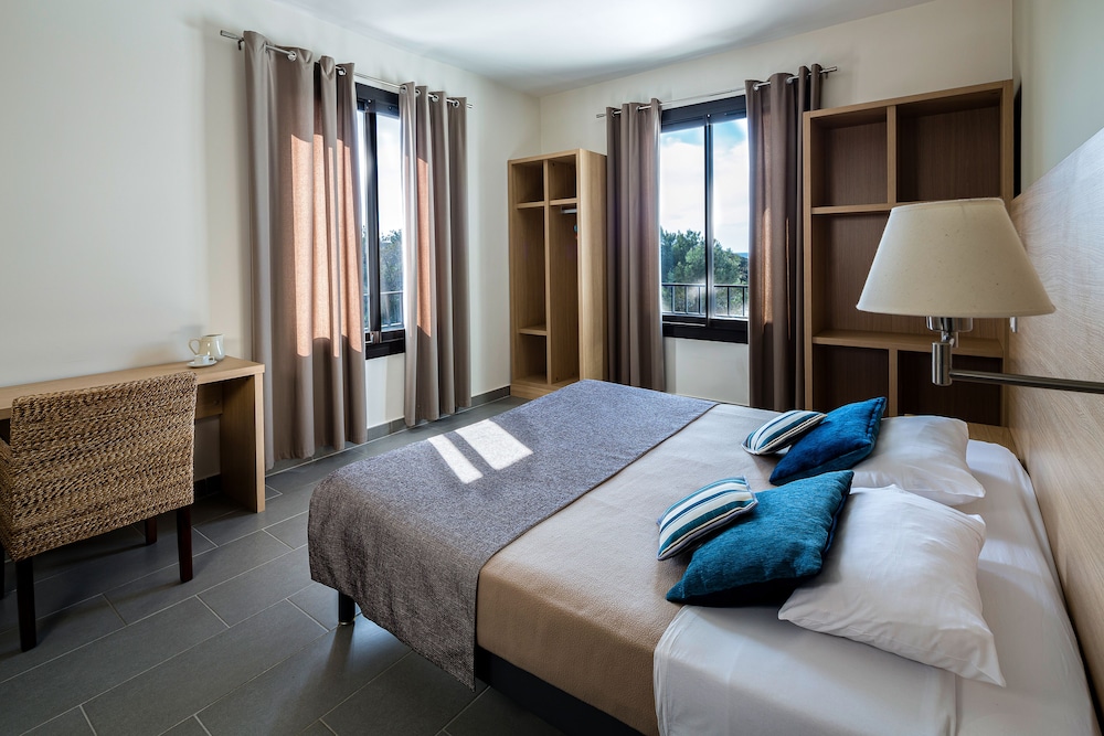 Six-Fours-les-Plages Vacations - Appartements de l'Helios - Iles des Embiez - Property Image 29