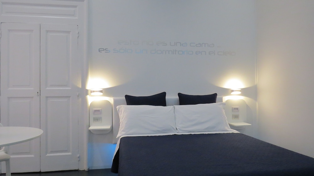 B&B Skyhouse Chiatamone