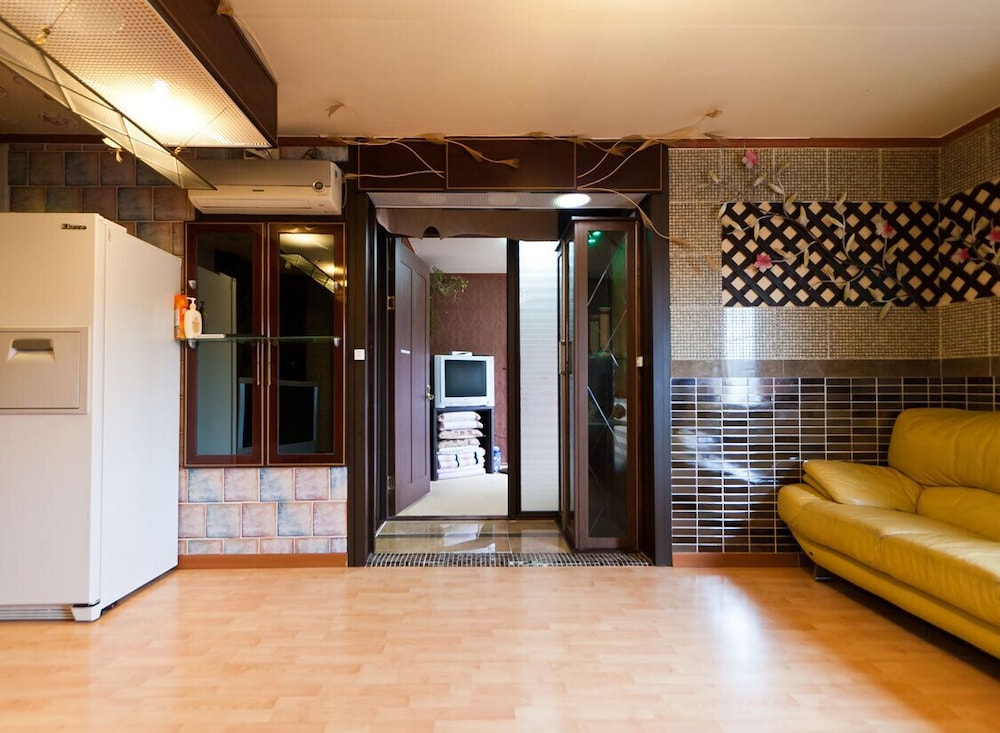 Taean White Sand Pension