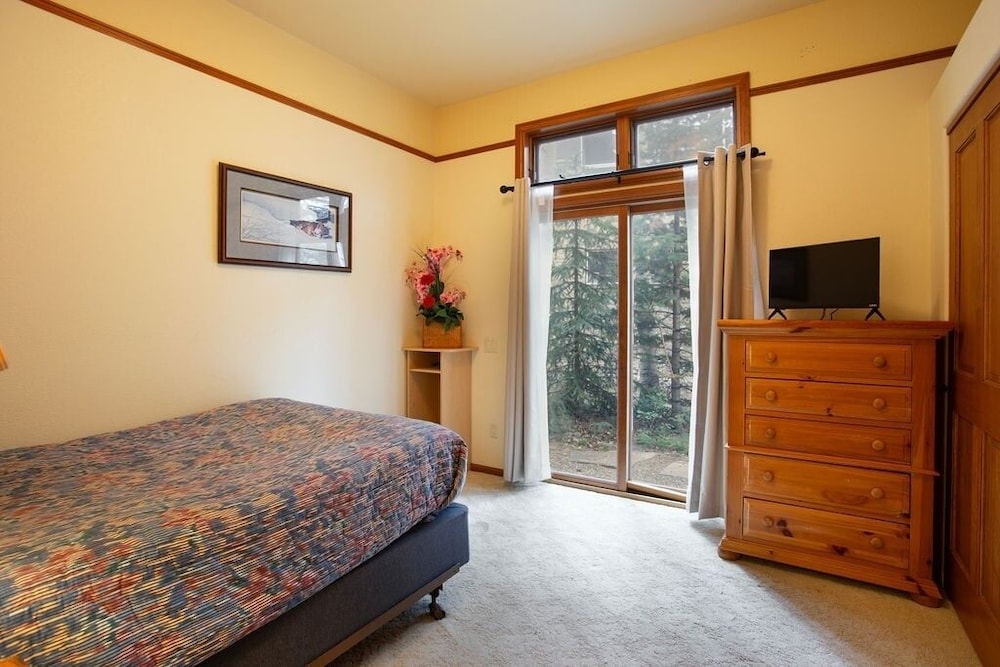 Streamside Lane 4 Bedroom Home