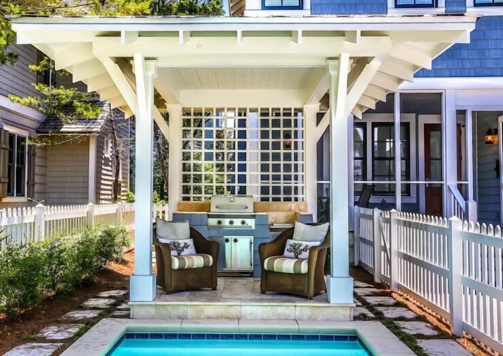 The Flagship of Watersound 5 Bedroom Holiday Home by Five Star Properties