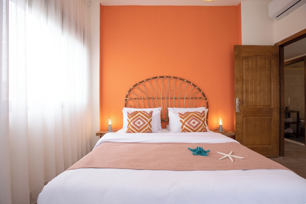 Akl - Chic Apts & Balconies in Batroun