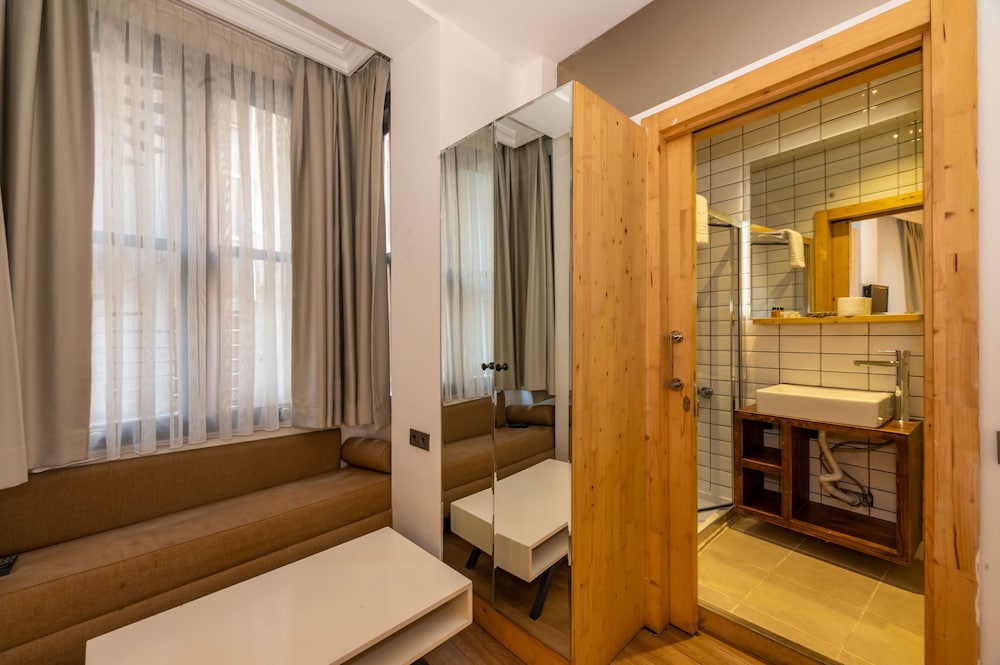Pera Line Cihangir Hotel - Image 41