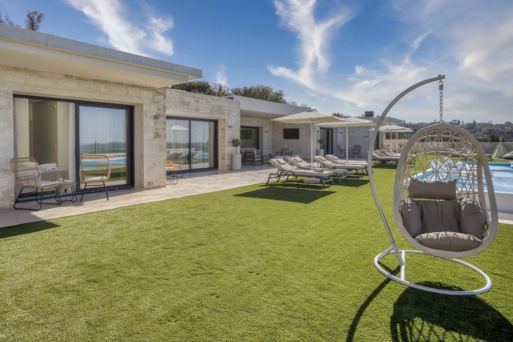 Elira Luxury Villa - With Private Pool
