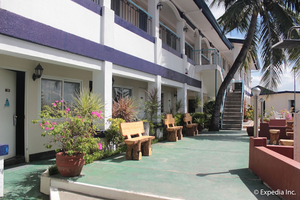Blue Rock Beach Resort