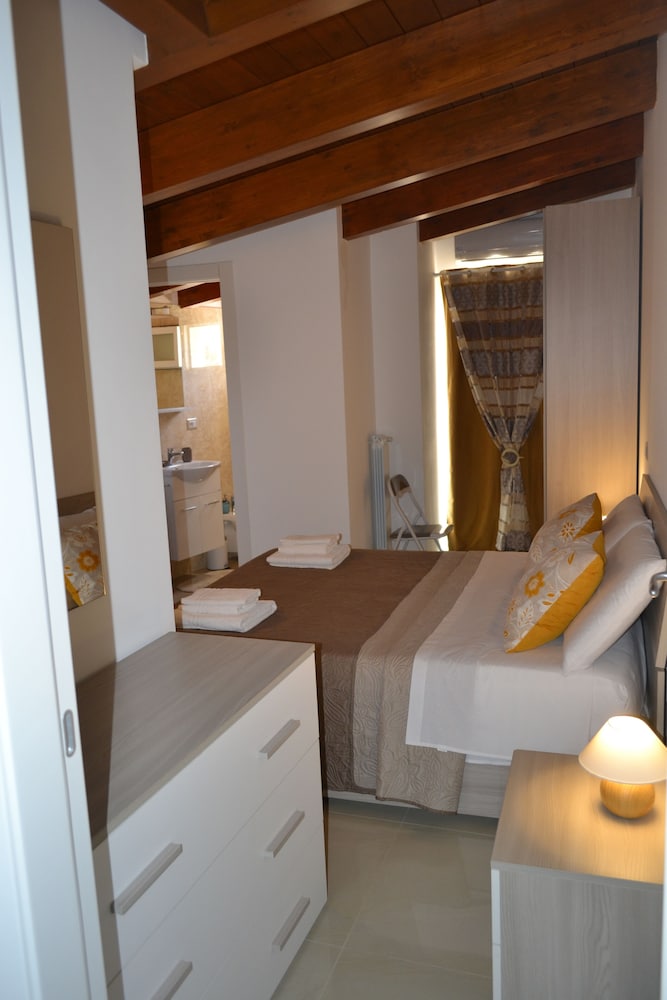 ATTICA B&B