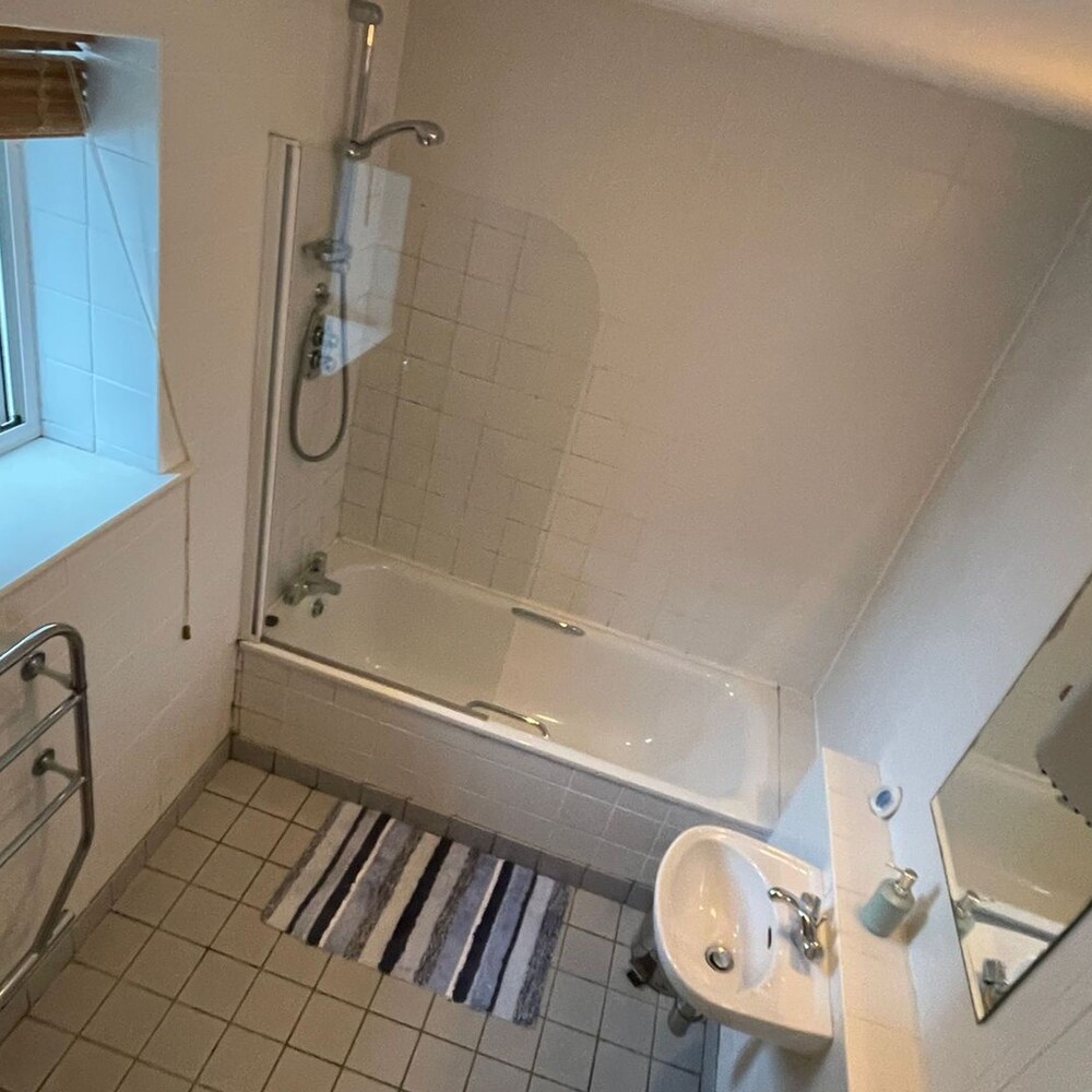 3 Bedroom Harbour View Apartment in Kinsale