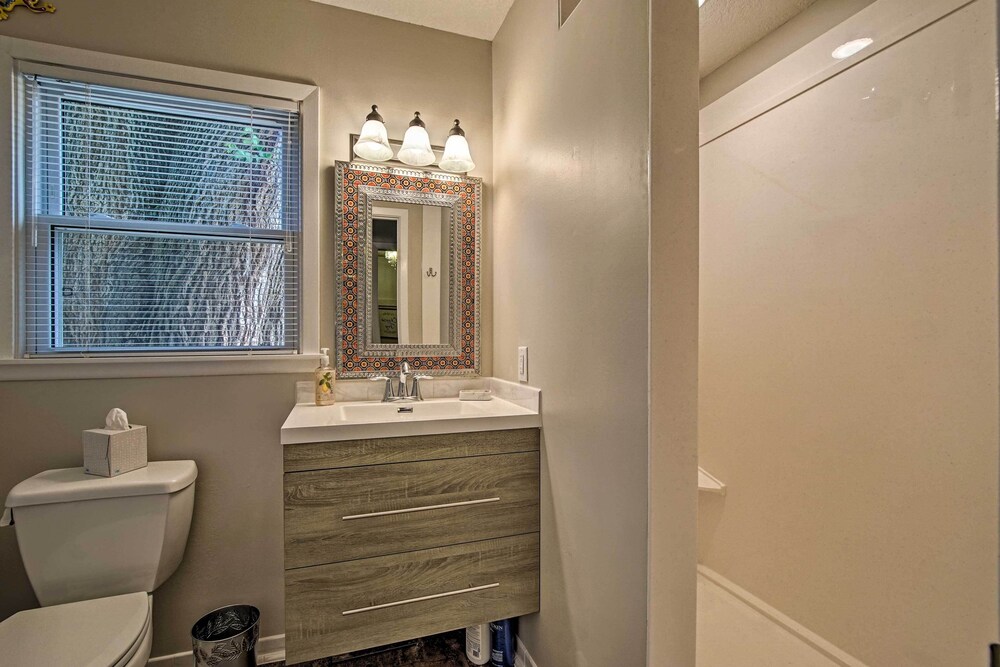 Emporia Vacations - Cute Emporia House - Mins to Downtown  Esu! - Property Image 1