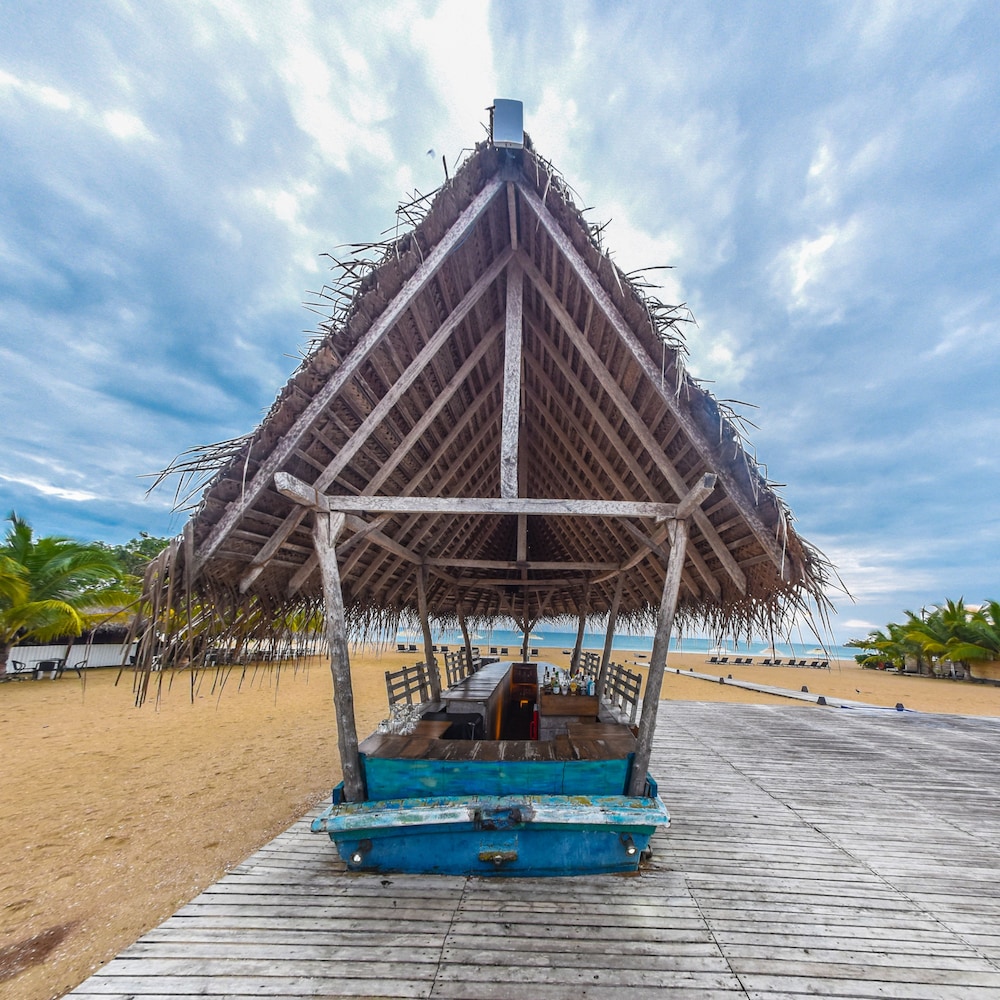Maalu Maalu Resort & Spa