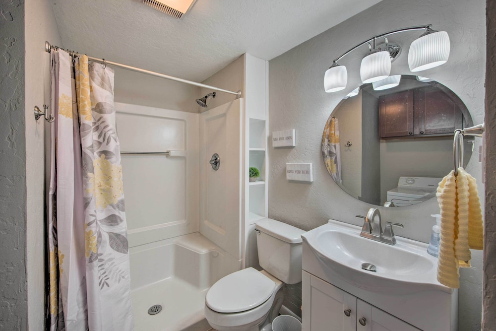 Jefferson Retreat w/ Backyard < 1 Mi to Lake! - Property Image 15