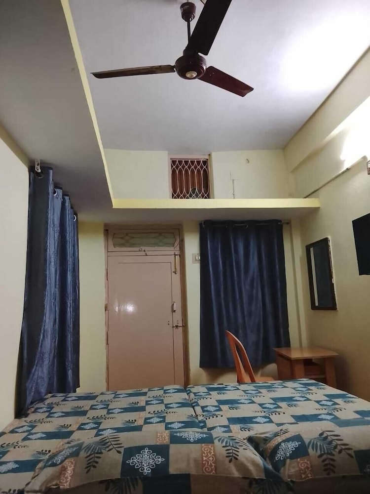 JB LODGE