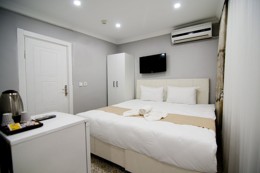 Istanbul Palace Otel - Image 30