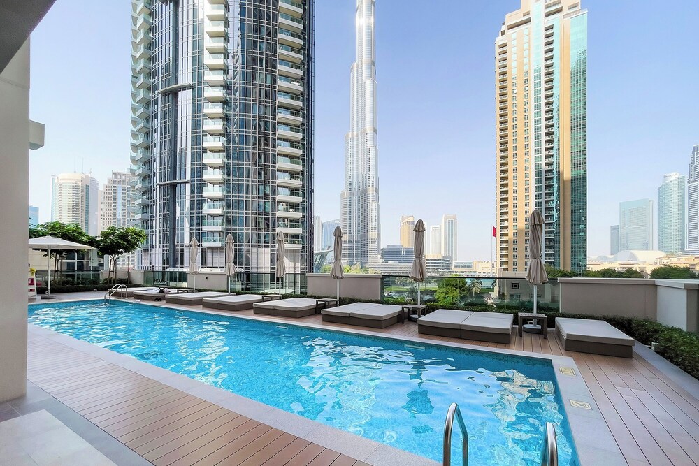 Fabulous 1BR in Act Two Emaar Downtown