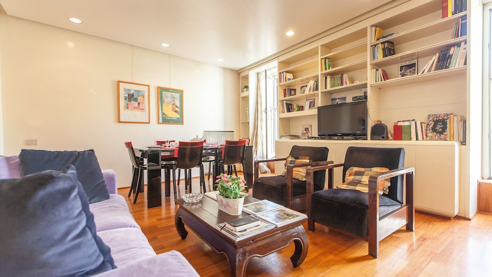 Rental in Rome Campo de Fiori Balcony