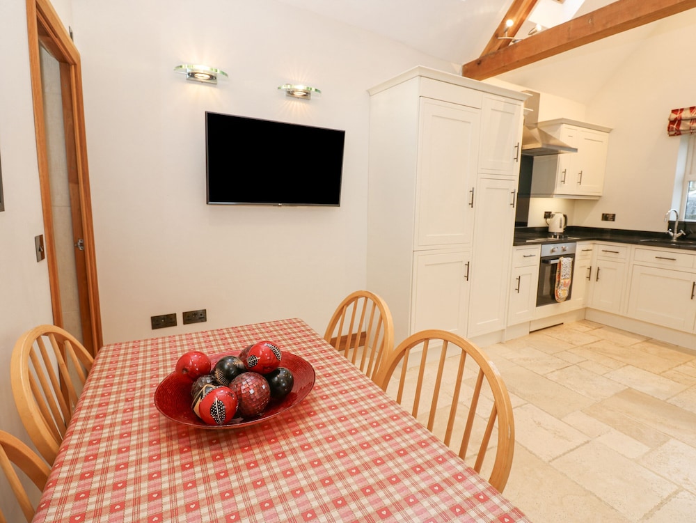 Sutton Newbold Cottage