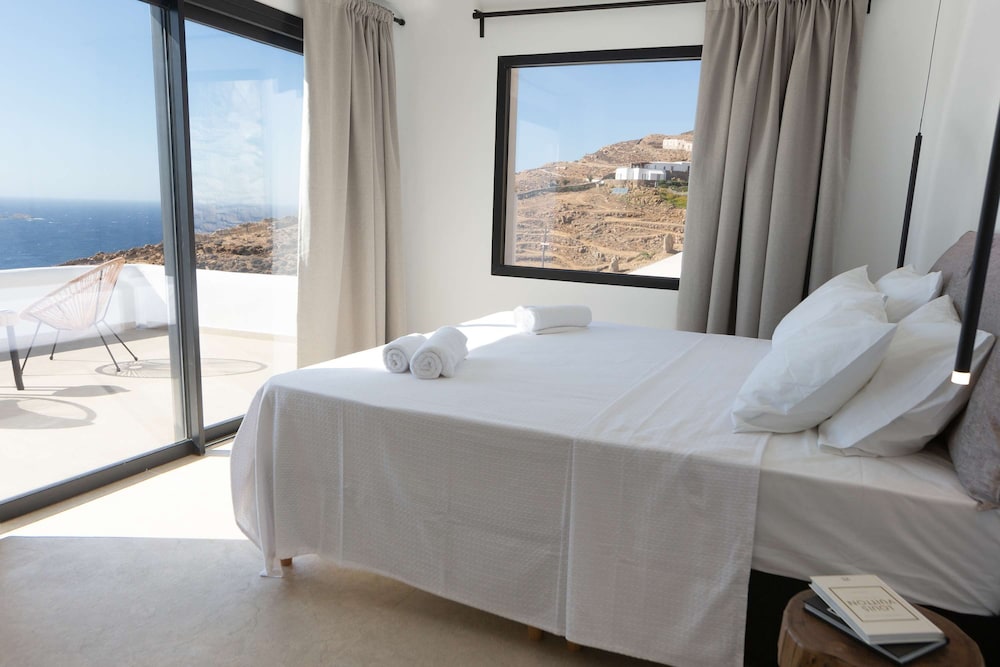 Amaze Mykonos Luxury Seaview Retreat