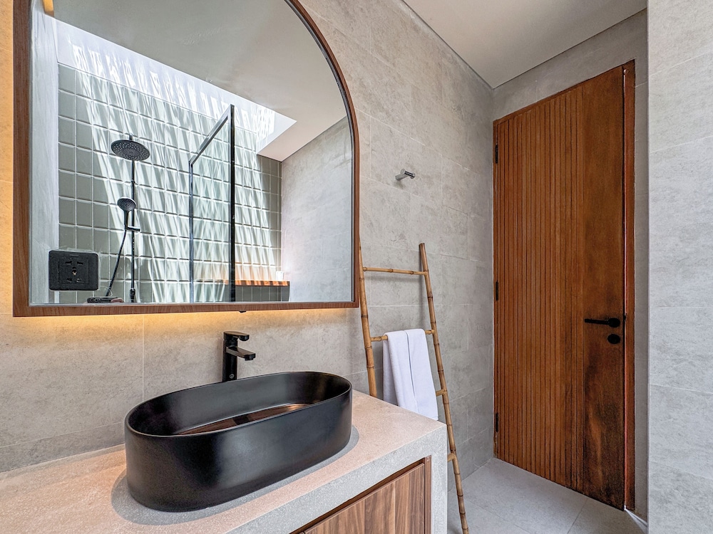 Athaya Canggu Villas by Nagisa Bali