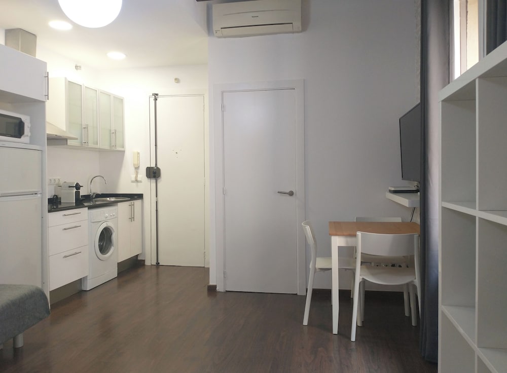 Lovely Flat In Barceloneta Near Sea