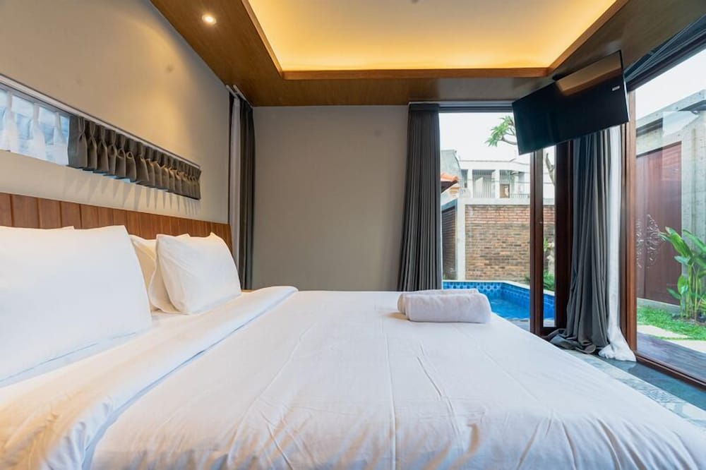 Serenia Villas Amed