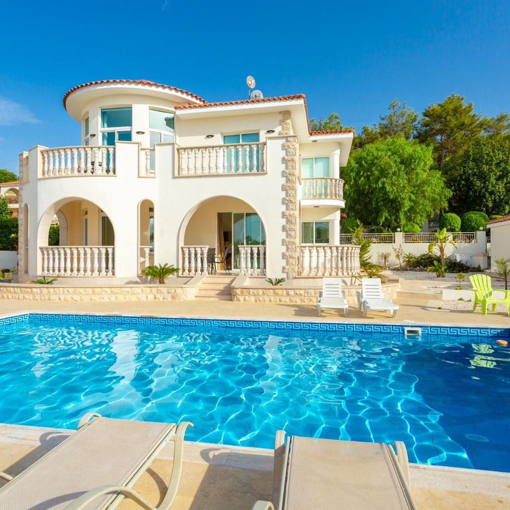 Villa Komissa in Argaka
