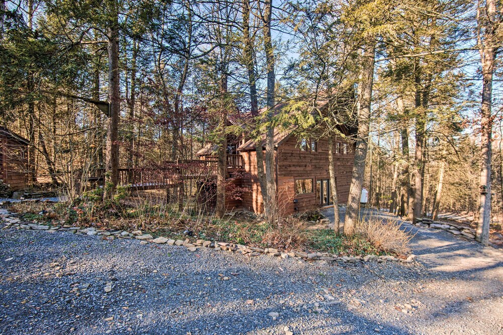 'timberland Estates' Cabin: Close to Trails! view 3