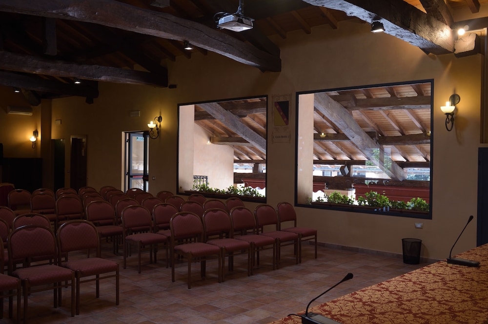 meeting & event spaces