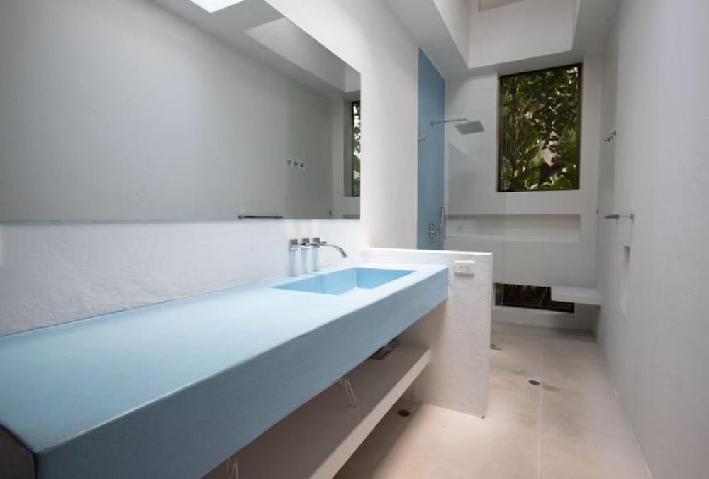 w Amazing 4BR Villa w Pool at Mesa de Yeguas