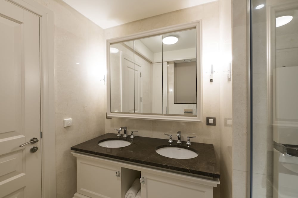 Ist flats Serviced Apartments - EMAAR SQ