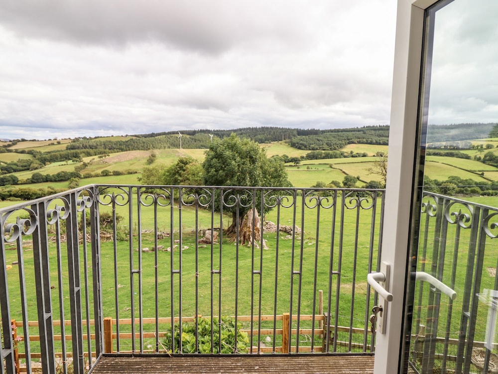 The Stables At Cae Gwyn