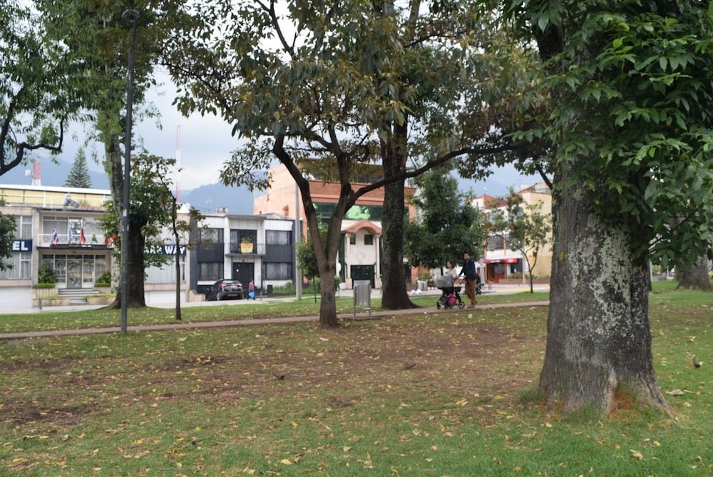 Cuartos en Apartamento en el Parkway